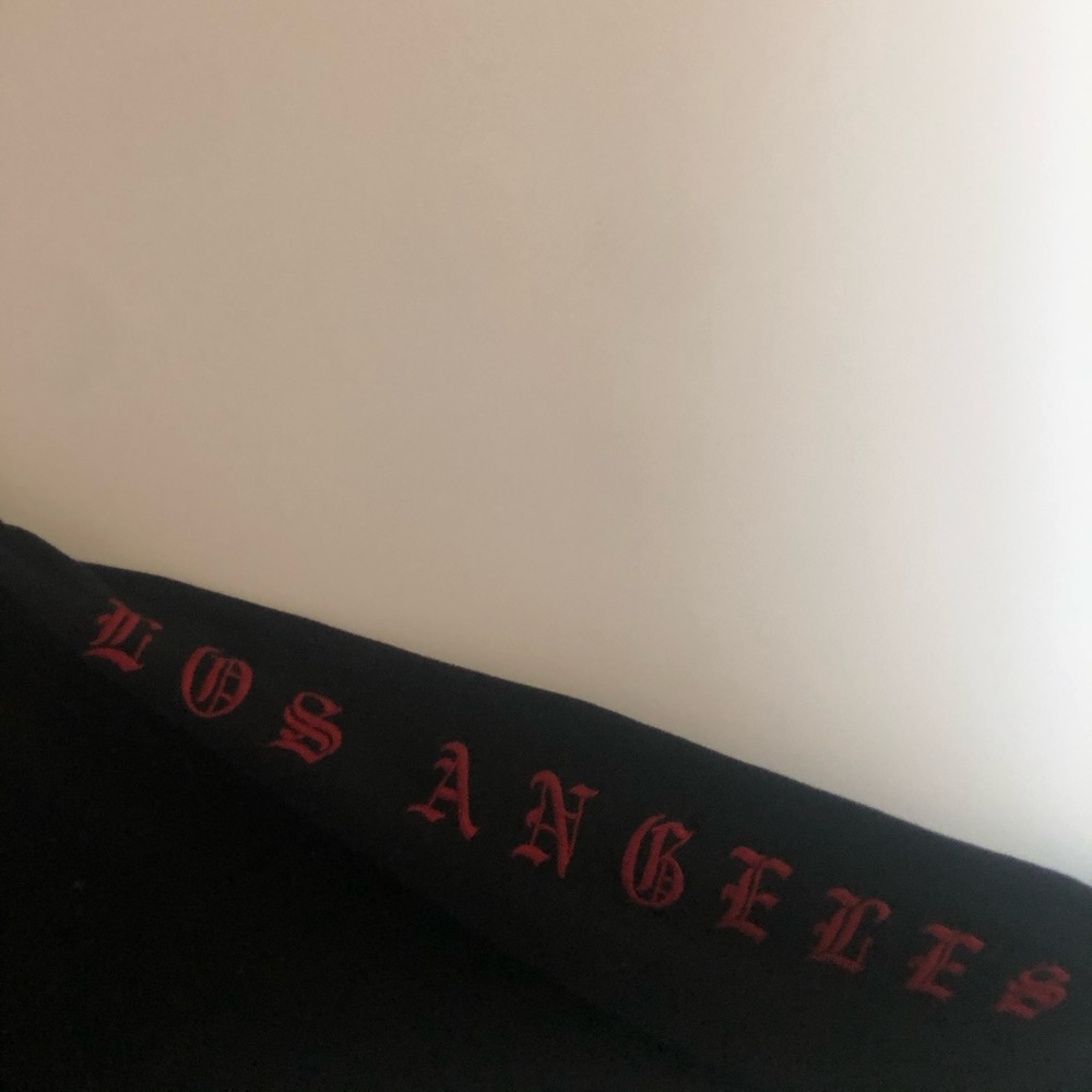 BRANDY MELVILLE LOS ANGELES EMBROIDERED HOODIE